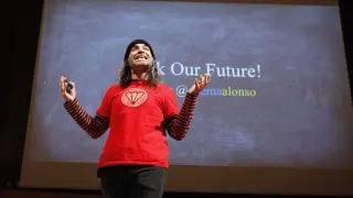 Chema Alonso, jefe de Datos de Telefónica, durante su intervención en el XXI Congreso de Jóvenes Empresarios.