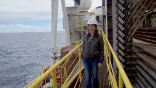 Una paleontóloga de la UZ Laia Alegret, única científica española en la expedición al continente sumergido de Zelandia, a bordo del buque de perforación Joides Resolution en el océano Pacífico. 