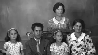 Sol, Ramón Acín, Katia y Conchita Monrás, y una amiga.