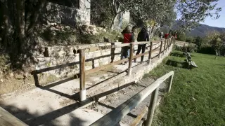 Visitantes en el Observatorio de aves necrófagas de Santa Cilia de Panzano.