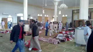 Al menos 85  muertos en el ataque a una mezquita en el Sinaí egipcio