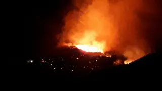 Un incendio en Valderrobres lleva quemadas 50 hectáreas de arbolado