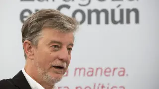 Pedro Santisteve, durante la campaña electoral de 2015.
