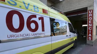 Acceso para ambulancias a las instalaciones de Urgencias del hospital San Jorge de Huesca.