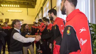 Santisteve recibe a la selección española de balonmano
