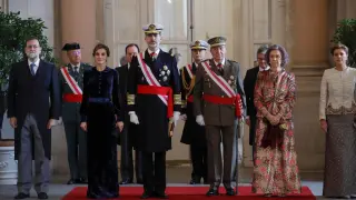 Felipe VI, Juan Carlos I, doña Letizia, doña Sofía, Rajoy y Cospedal, en la Pascua Militar