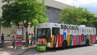 Bibliobús en Zaragoza.