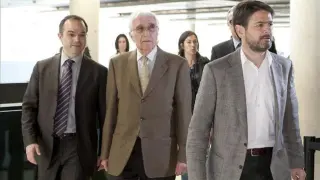 Osàcar acudió a declarar como imputado escoltado por Jordi Turull y Oriol Pujol.