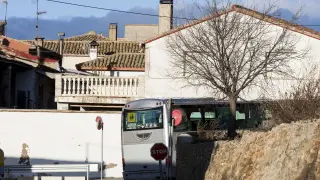Autobús escolar en Argavieso.