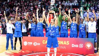 Perfumerías Avenida se corona campeón de la Copa de la Reina por cuarta vez en cinco años