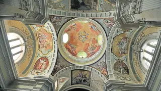 Interior de las pinturas murales de fray Manuel Bayeu en la Cartuja de  Nuestra Señora las Fuentes.