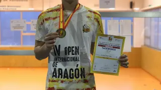 Antonio Artal, con la medalla de oro en el Nacional de Valladolid.