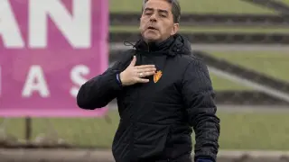 Natxo González gesticula durante el entrenamiento del viernes en la Ciudad Deportiva.