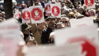 Manifestación de Stop Sucesiones en Zaragoza