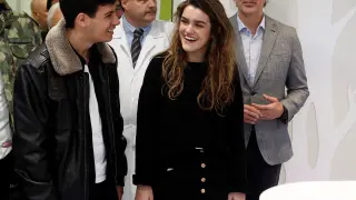 Amaia y Alfred inauguran una planta oncológica para adolescentes en Madrid