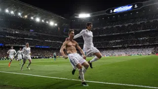 Cristiano Ronaldo y Jesús Vallejo celebran el gol del pase a semifinales.