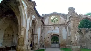 Ruinas de la iglesia del Monasterio de Piedra