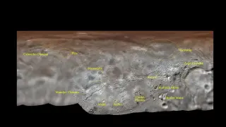 Proyección del mapa de Caronte con la docena de nombres oficiales recién aprobados para elementos de su superficie