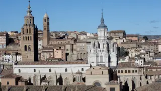 Imagen de Tarazona con la catedral en primer término