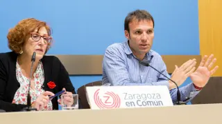Pablo Muñoz y Maribel Martínez, durante la rueda de prensa.
