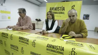 Mary Luz Avendaño durante un acto con miembros de Amnistía Internacional