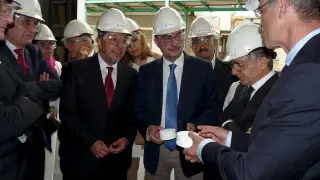 Lambán ha visitado las instalaciones de Ercros en Sabiñánigo
