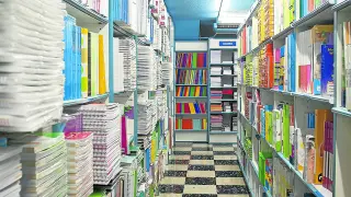 Libros de texto almacenados en una librería de Zaragoza a comienzos de la pasada campaña escolar