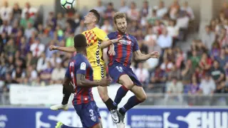 Un momento del Huesca-Nàstic de este pasado domingo que concluyó 0-1.