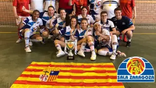 El Sala Zaragoza festeja su ascenso a Primera División.