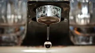 Investigadores de Cambridge han estudiado cómo se produce el ruidito de una gota de agua al caer