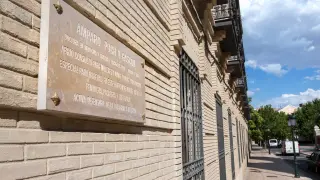 Una placa en la fachada del cuartel de Pontoneros recordará a Amparo Poch