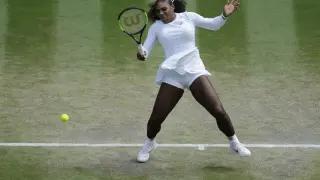 Serena Williams este jueves en el partido ante Julia Goerges