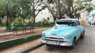 Típico coche cubano en el centro de La Habana.