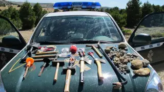 El Seprona de Teruel incauta objetos de interés patrimonial cuando comprueba la realización de actividades prohibidas