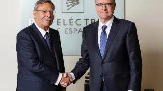 Jordi Sevilla, nombrado nuevo presidente de Red Eléctrica. En la imagen, con José Folgado.