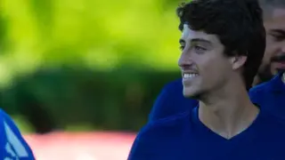 Julián Delmás, sonriente en un entrenamiento.