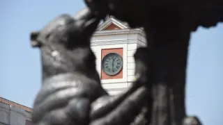 Reloj en la puerta del Sol de Madrid