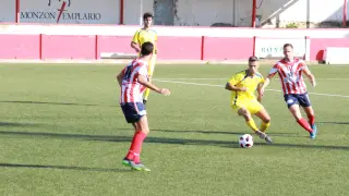 Fútbol. Tercera- Monzón vs. Almudévar