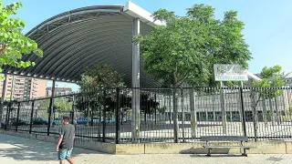 Cubierta en el patio del colegio Cesáreo Alierta de Zaragoza, inaugurada el pasado junio.