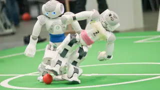 Ni los robots que ganan la Robocup podrían vencer en una liguilla de barrio