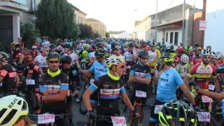 Aspanoa reúne a 700 ciclistas en Almudévar para pedalear contra el cáncer infantil