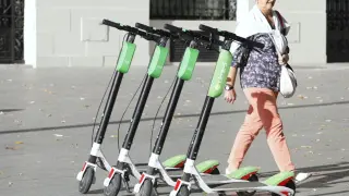 Los patinetes eléctricos de alquiler de Lime ya circulan por Zaragoza