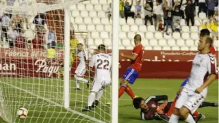 Momento del segundo gol del Albacete al Real Zaragoza, el pasado viernes en el 2-2 del Carlos Belmonte.