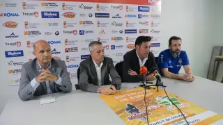 Presentación del partido de la Supercopa en Los Planos. De izquierda a derecha, Carlos Ranera, Javier de Diego, Javier Domingo y Juanjo Susín.