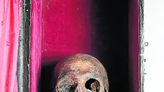 El cráneo de Papa Luna.