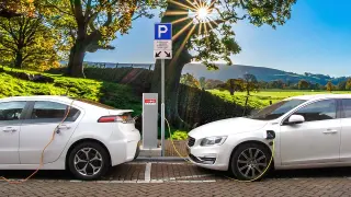 ¿Por qué elegir los coches eléctricos frente a los vehículos de combustión?