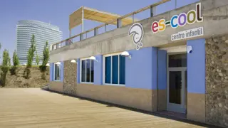 Centro de educación infantil Es-Cool, ahora cerrado.