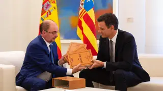 Javier Lambán y Pedro Sánchez, durante la reunión