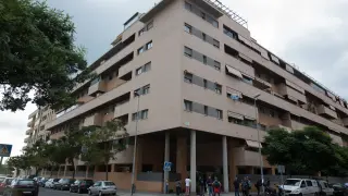 Vista del edificio de Málaga donde han ocurrido los hechos.