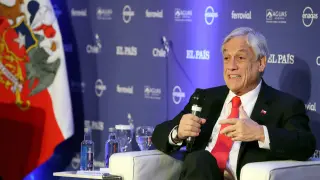 Sebastián Piñera en el foro económico de El País.